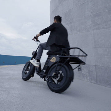 金馬61 × SEic 聯名限定車款｜電影級工藝打造唯一金馬號