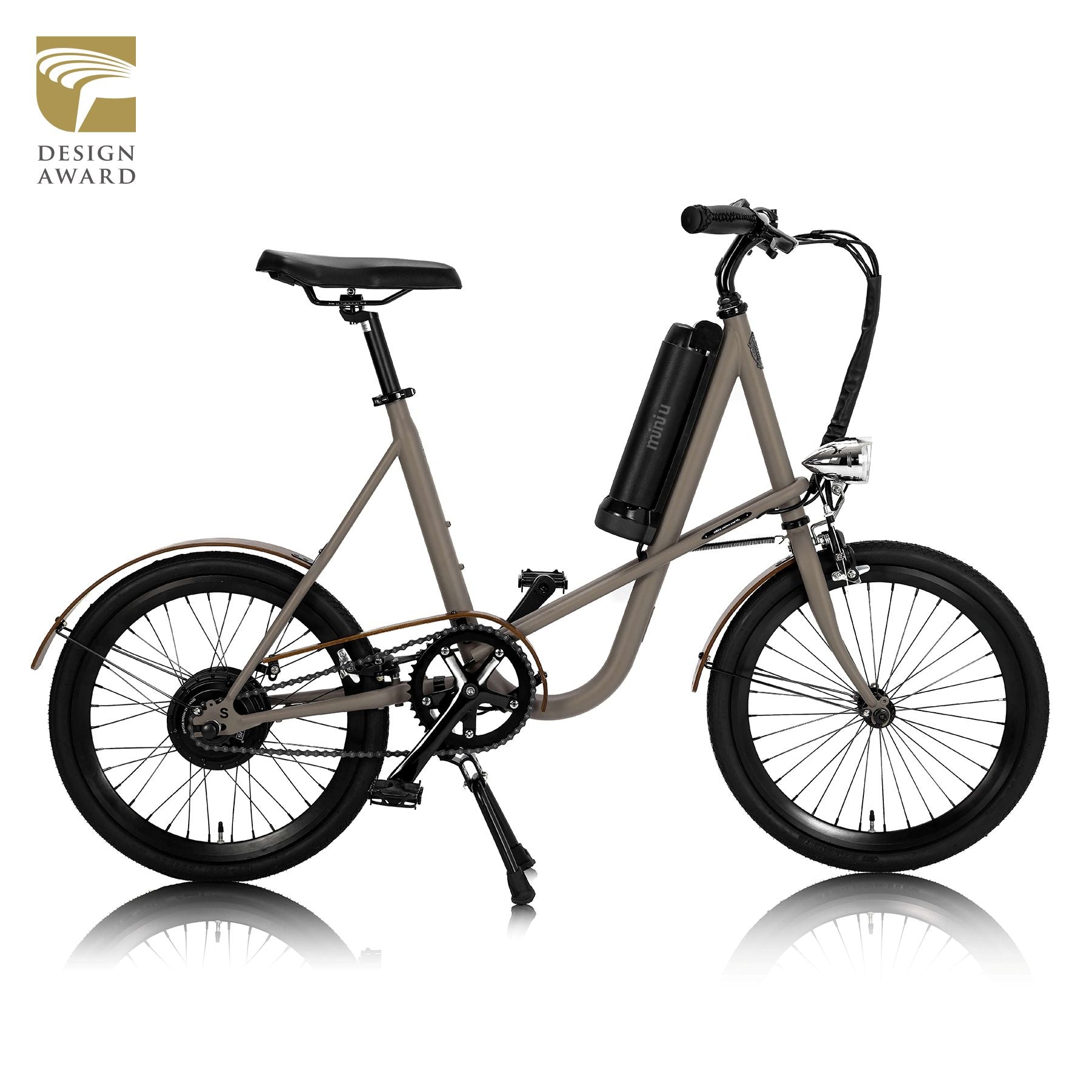 SEic miniu 山貓杏駝棕的側面細節，隨車標配木頭泥除組及鍊蓋組，增加木製質感及實用度