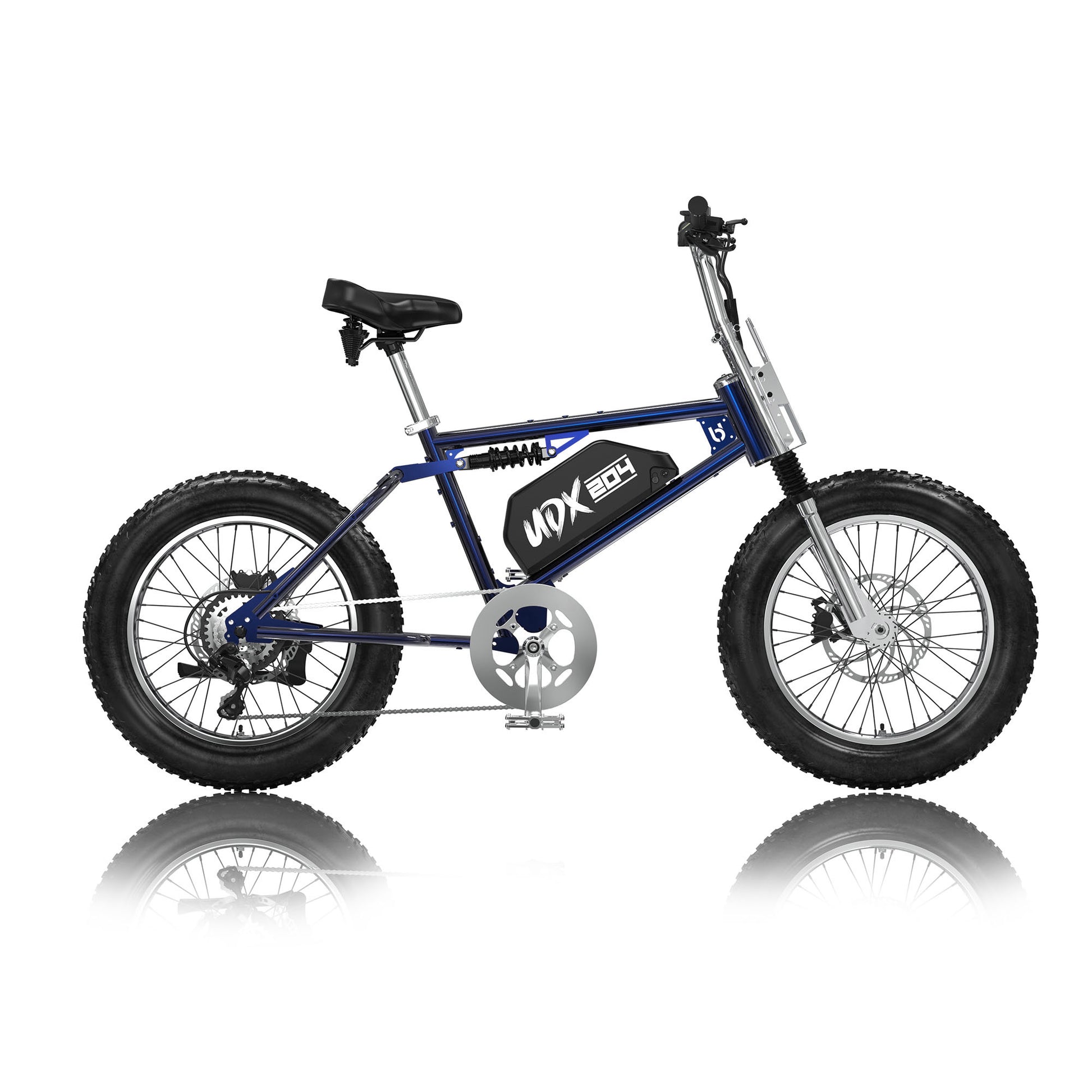 UDX 清漆寶石藍標配避震前叉，騎行更穩定，增加騎行體驗。