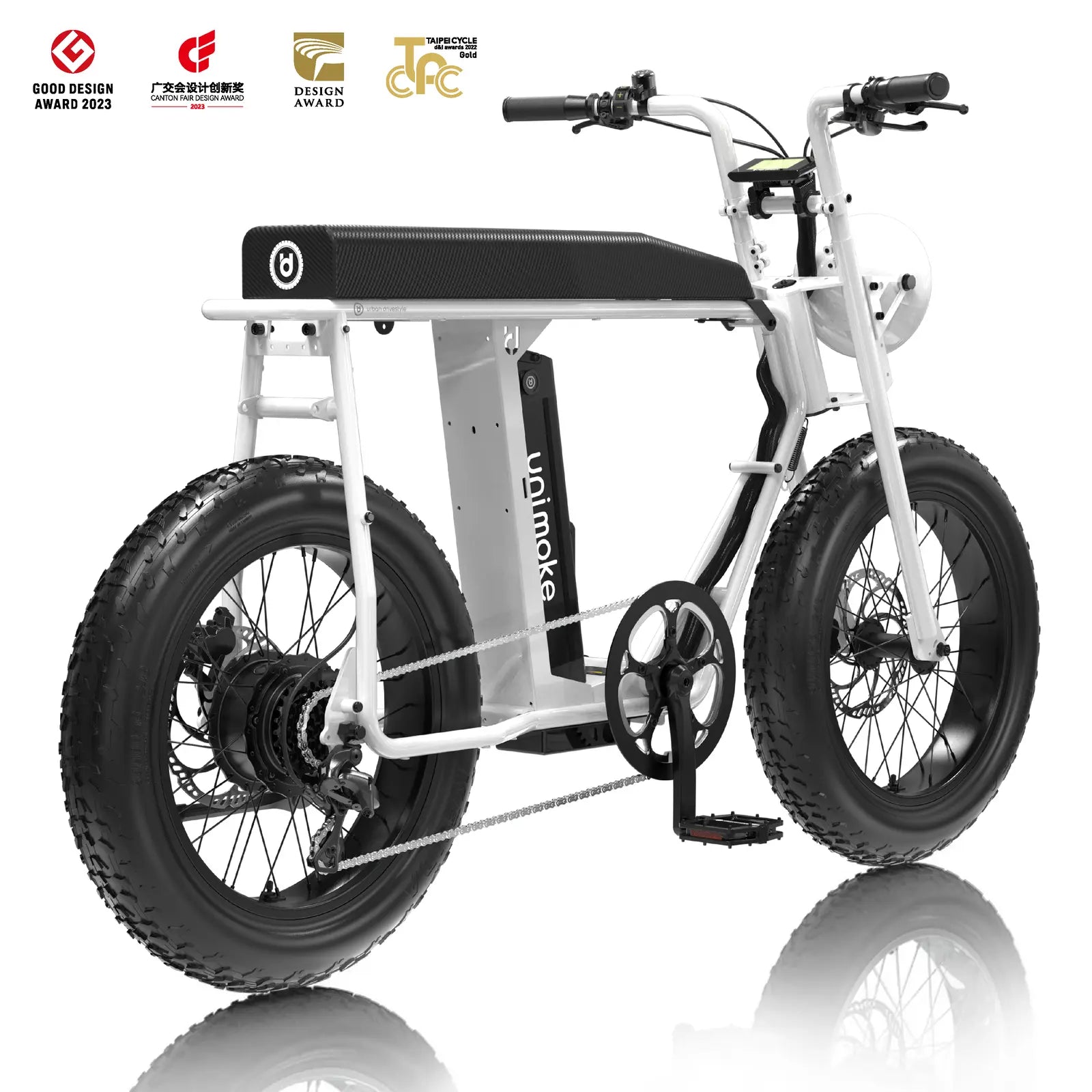 Unimoke MK 經典珍珠白，可載小孩或寵控，為電輔車家庭出遊最佳選擇